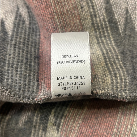 Fate Aztec Southwest Fringe Trim Long Sleeve Oversized Shacket Gray Size Small - Picture 11 of 12